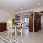 Atico Quintana I - Con Terraza, Vistas A La Ciudad, En El Centro, Con Wifi Y Garaje Appartement *
