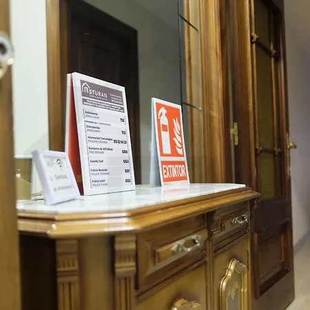 ático Quintana I - Con Terraza, Vistas A La Ciudad, En El Centro, Con Wifi Y Garaje