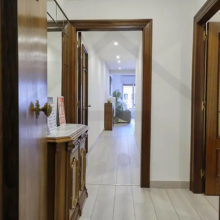 Atico Quintana I - Con Terraza, Vistas A La Ciudad, En El Centro, Con Wifi Y Garaje Apartamento *