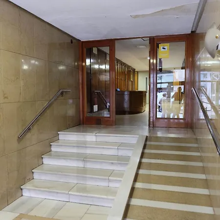 Atico Quintana I - Con Terraza, Vistas A La Ciudad, En El Centro, Con Wifi Y Garaje Apartamento Oviedo
