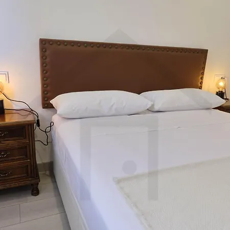 ático Quintana I - Con Terraza, Vistas A La Ciudad, En El Centro, Con Wifi Y Garaje * Oviedo