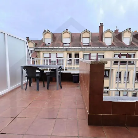 Atico Quintana I - Con Terraza, Vistas A La Ciudad, En El Centro, Con Wifi Y Garaje Apartamento