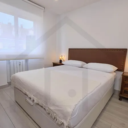 ático Quintana I - Con Terraza, Vistas A La Ciudad, En El Centro, Con Wifi Y Garaje * Oviedo