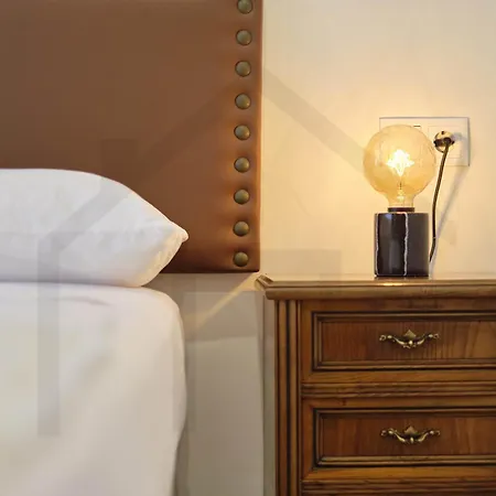 Atico Quintana I - Con Terraza, Vistas A La Ciudad, En El Centro, Con Wifi Y Garaje Apartamento