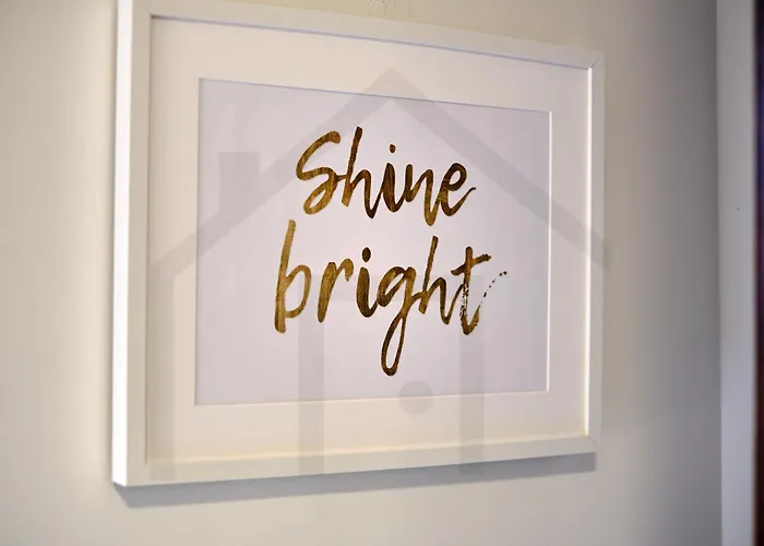 Atico Quintana I - Con Terraza, Vistas A La Ciudad, En El Centro, Con Wifi Y Garaje شقة