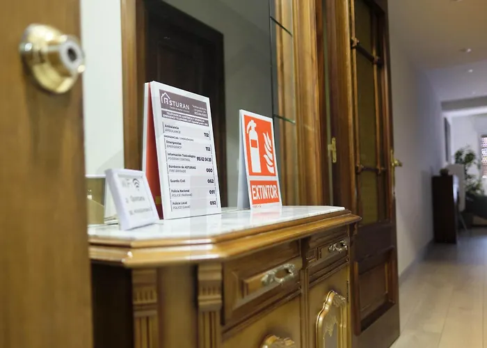 Atico Quintana I - Con Terraza, Vistas A La Ciudad, En El Centro, Con Wifi Y Garaje