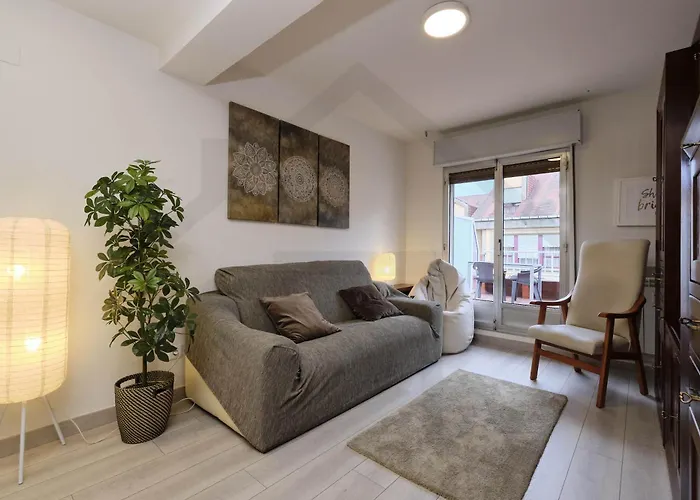 شقة Atico Quintana I - Con Terraza, Vistas A La Ciudad, En El Centro, Con Wifi Y Garaje *